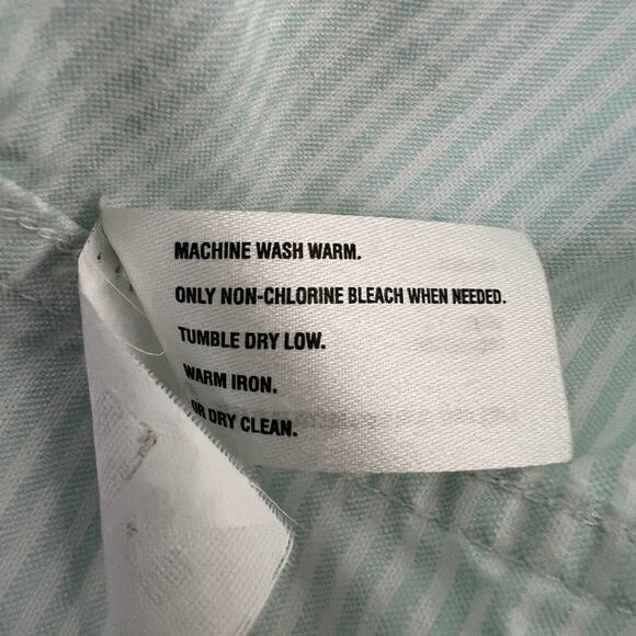 Gap The Fitted Boyfriend Striped Women's Shirt Size Small - Picture 11 of 12